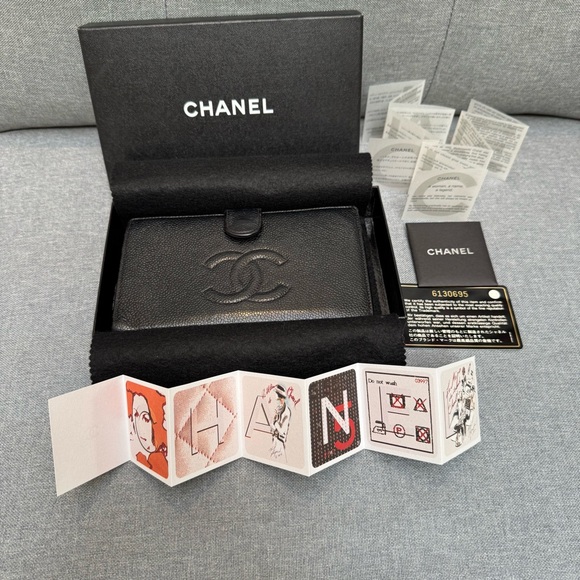 ❌SOLD❌AUTHENTIC CHANEL Black Caviar Wallet  with Box & Card & adjustable Chains✨ - Picture 15 of 17